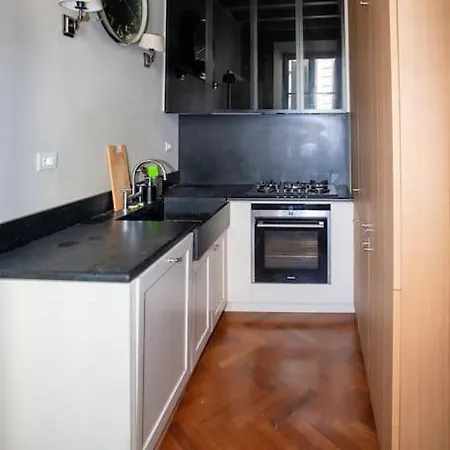 Charme And Relax In Downtown * Parma