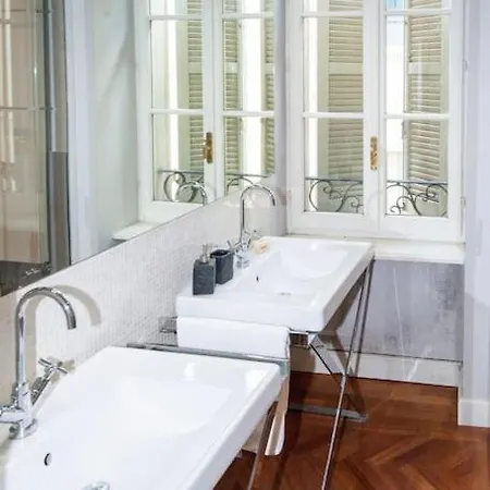 Charme And Relax In Downtown * Parma